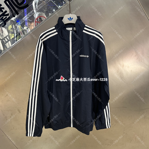 adidas三叶草情侣滑板风运动外套