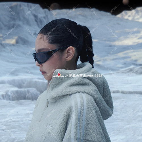 adidas三叶草JENNIE加绒套头衫