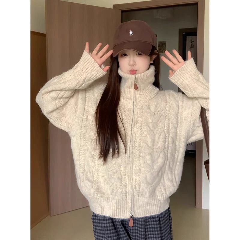 高领麻花拉链开衫毛衣女款2025新款秋冬季加厚慵懒风立领针织外套