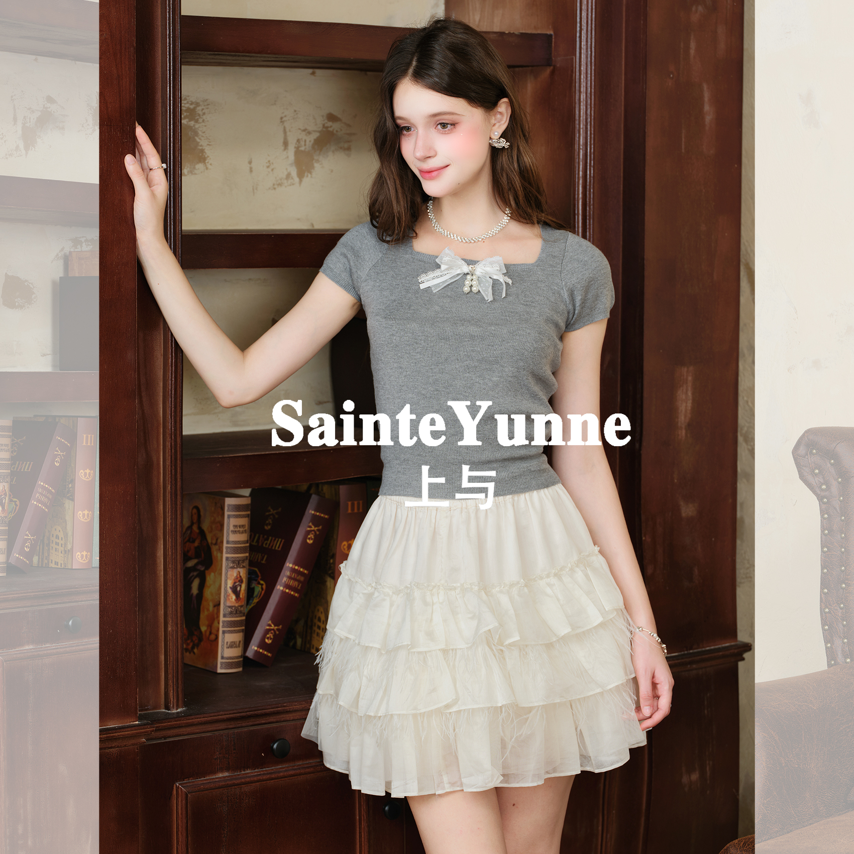 SainteYunne蝴蝶结短袖针织衫