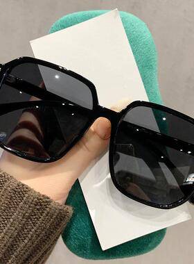 TR方形超轻偏光镜新款男女墨镜防紫外线大框显脸小开车专用太阳镜