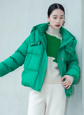诗梦女装秋冬绿色短款羽绒服立领连帽休闲宽松廓形面包服90白鸭绒