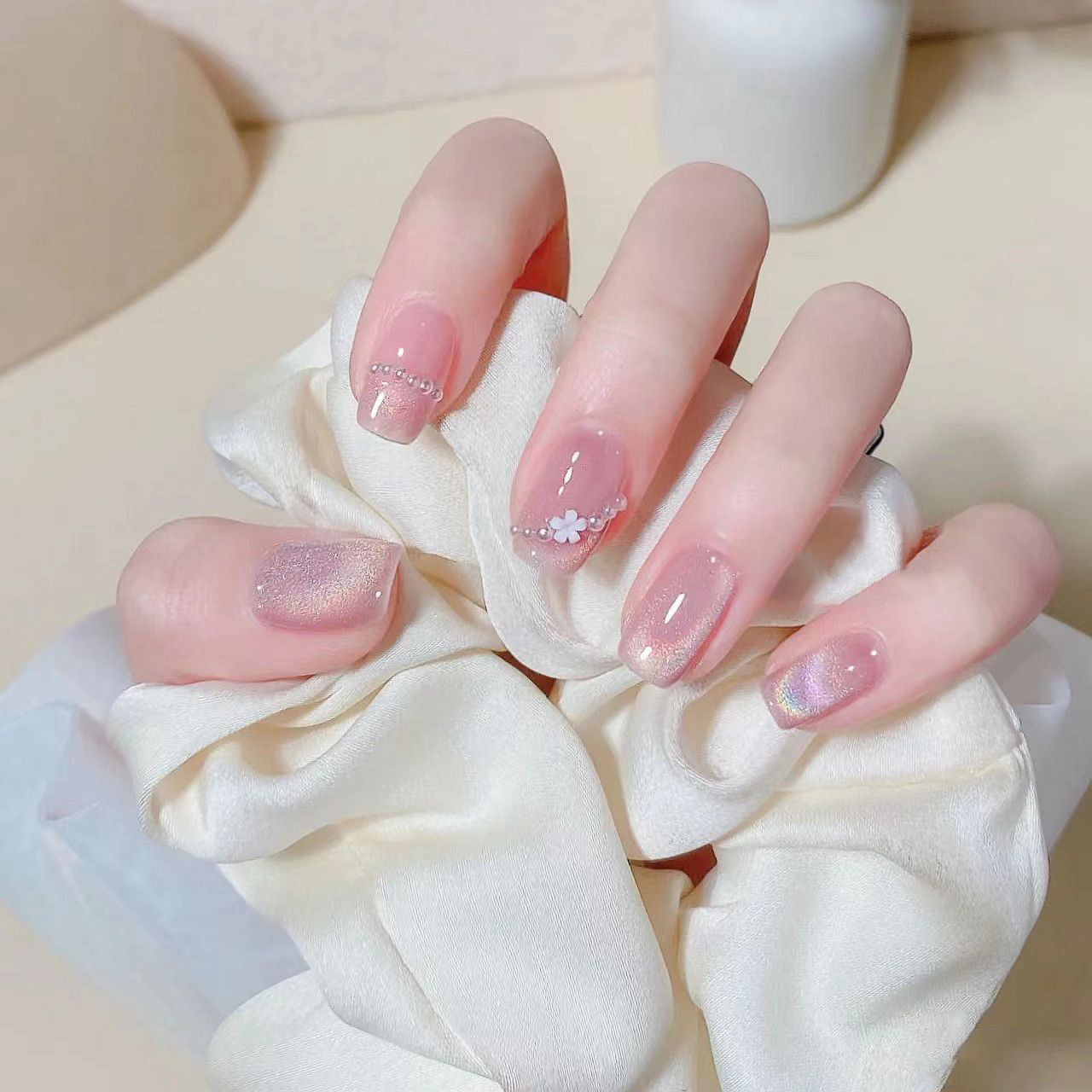 夏日假指甲贴片手工穿戴甲高级感显白仙气海盐粉彩虹猫眼美甲成品