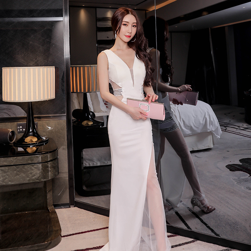 婚紗禮服209女裝宴會長v領镂空透視網紗氣質性感露背魚尾長裙在類目 女裝/女士精品, 婚紗/旗袍/禮服, 婚紗中 - 來自Buy2taobao.com提供專業的淘寶代購服務