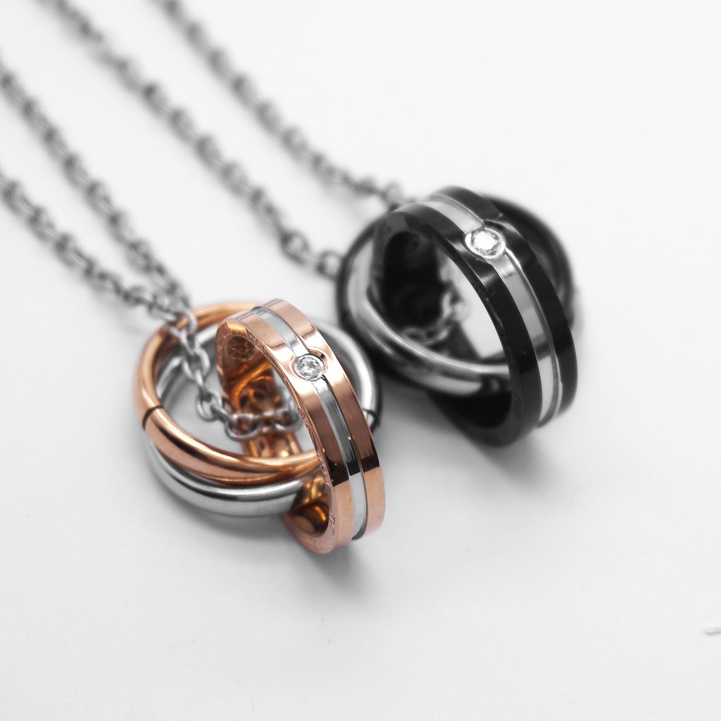 韩版ins风潮男女三环镶钻戒指吊坠情侣项链情人饰品学生挂饰