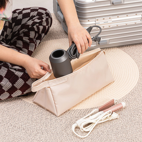 大开口设计，分格收纳