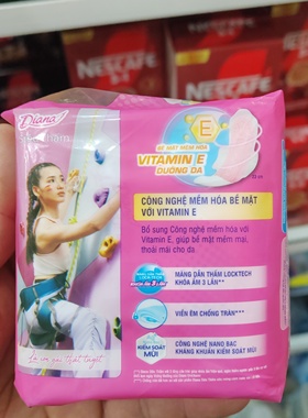 越南卫生巾Băng Vệ Sinh Diana Siêu Thấm Siêu Mỏng Cánh