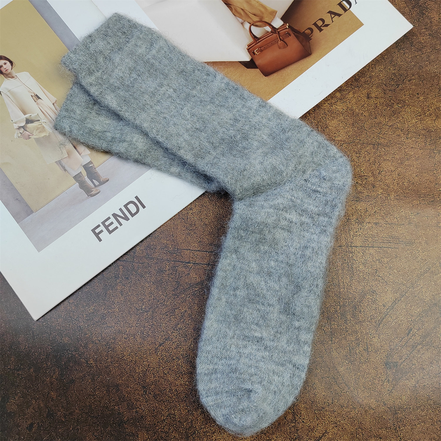 冬天保暖男袜毛毛袜居家睡眠袜子中高筒护小腿男士长袜毛袜