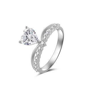 SISI为爱种钻石芳心示爱18K金50分三爪爱心DNA钻石女戒爱心钻戒