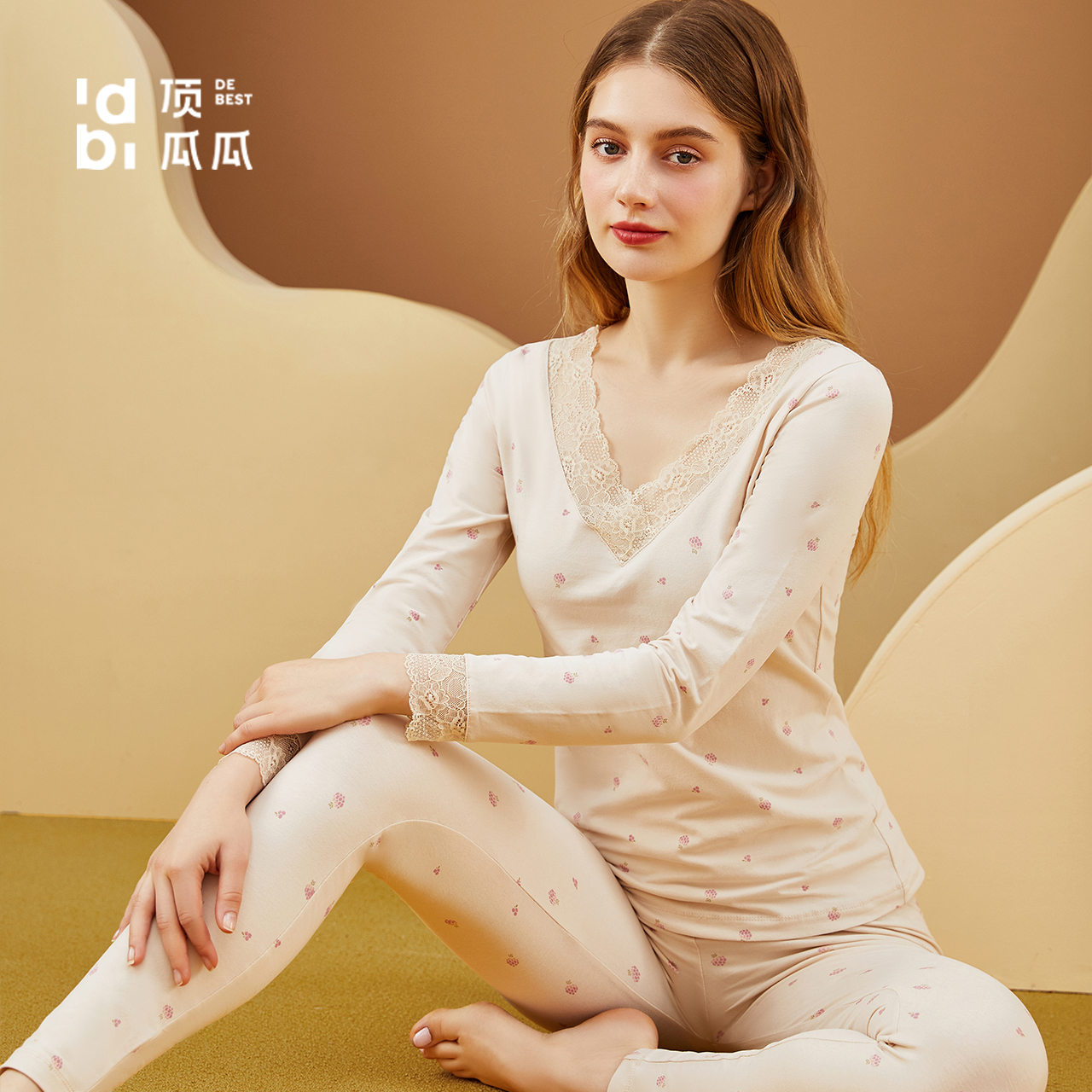 纯棉美体内衣套装蕾丝V领保暖衣