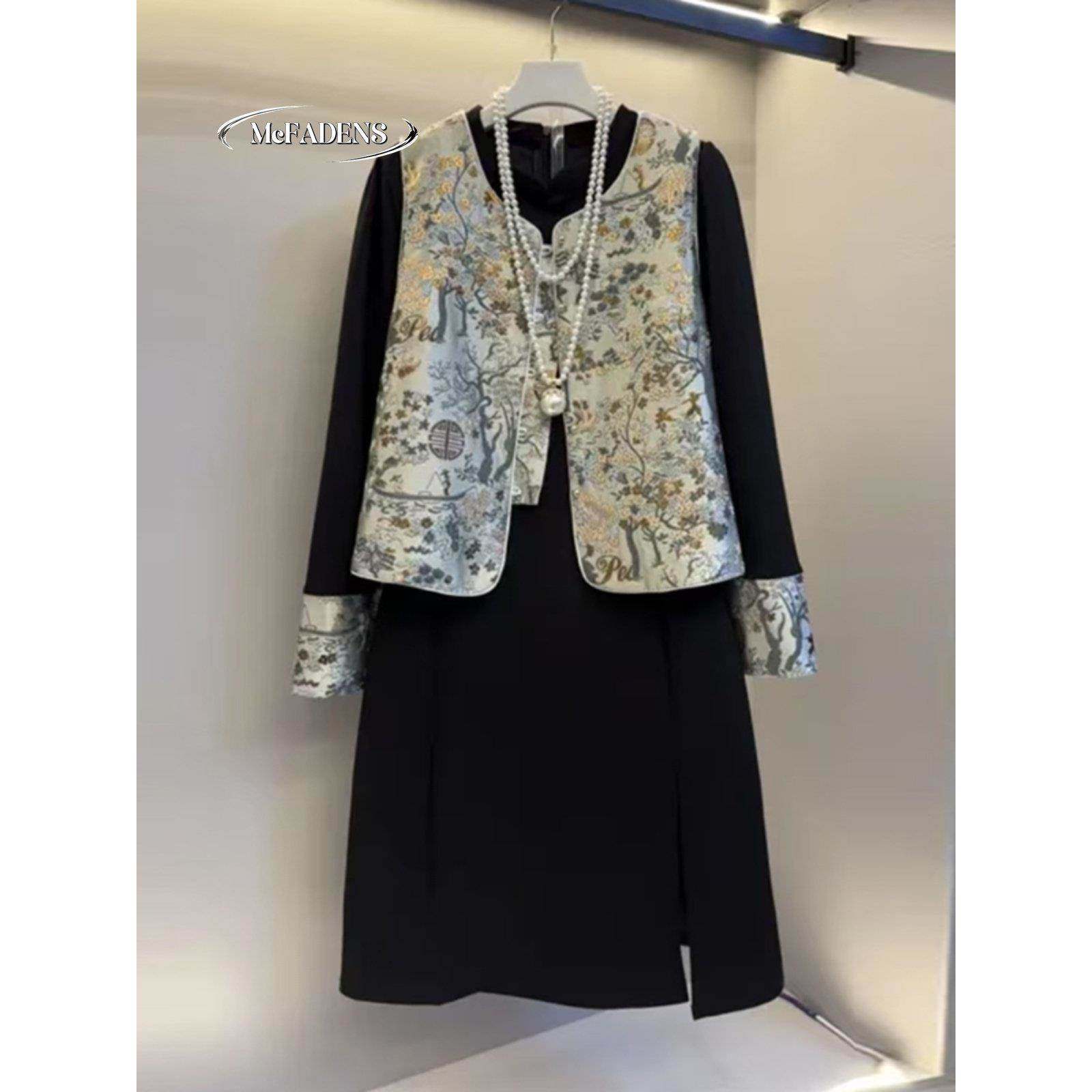 香港新中式民族风格刺绣背心扣裙显瘦胖毫米大尺寸气质春季新两件,女装/女士精品,大码套装,淘宝优惠券,粉丝福利购,淘宝优惠卷