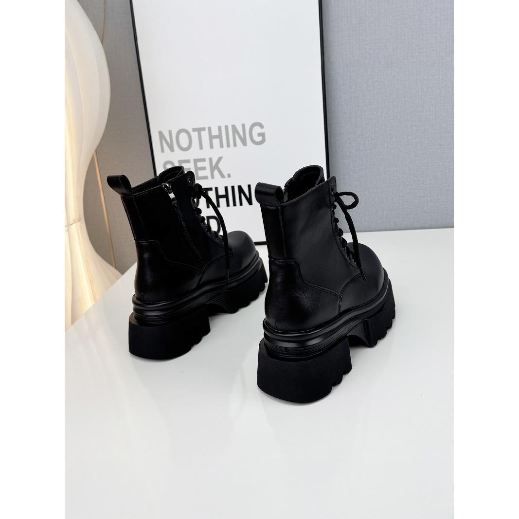 潮牌厚底马丁靴女2025新款秋冬加绒欧货爆款增高小个子配裙子短靴