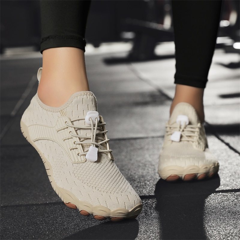 室内健身鞋男女轻便软底静音运动鞋健身房专用综合训练室内训练鞋