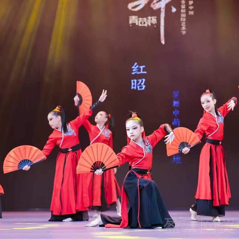 正品儿童古典演出舞服飘逸雪龙吟男女同款州国风演出服扇子爵士九