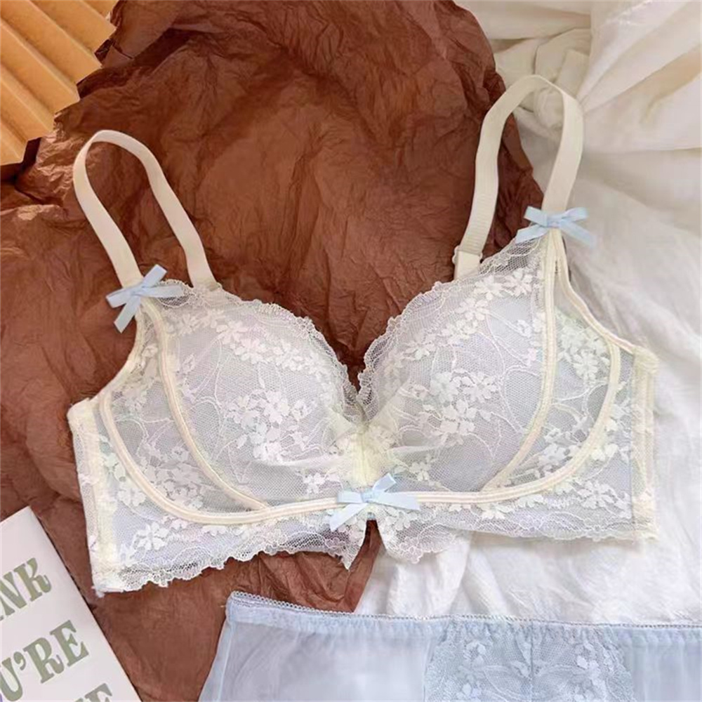 日系甜美可爱性感蕾丝内衣女小胸聚拢显大收副乳防下垂无钢圈文胸