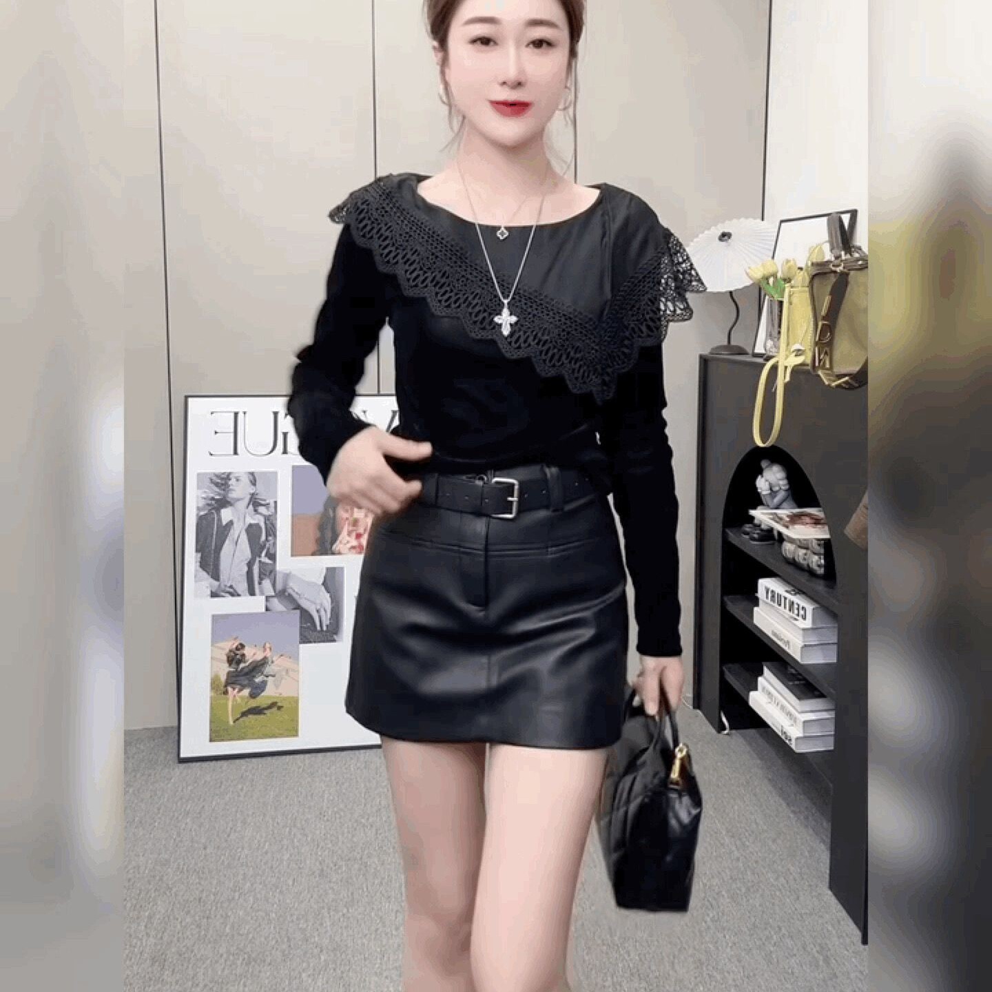 高级感蕾丝边拼丝绒长袖T恤女斗篷肩打底衫时尚百搭法式圆领上衣