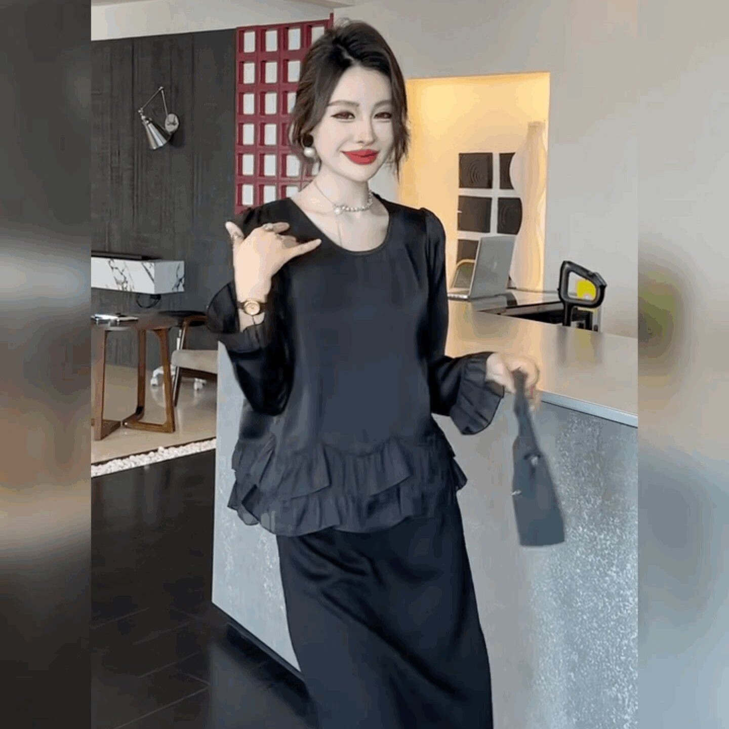 喇叭袖时尚雪纺荷叶边T恤衫黑色法式圆领上衣小香风轻奢打底衫女