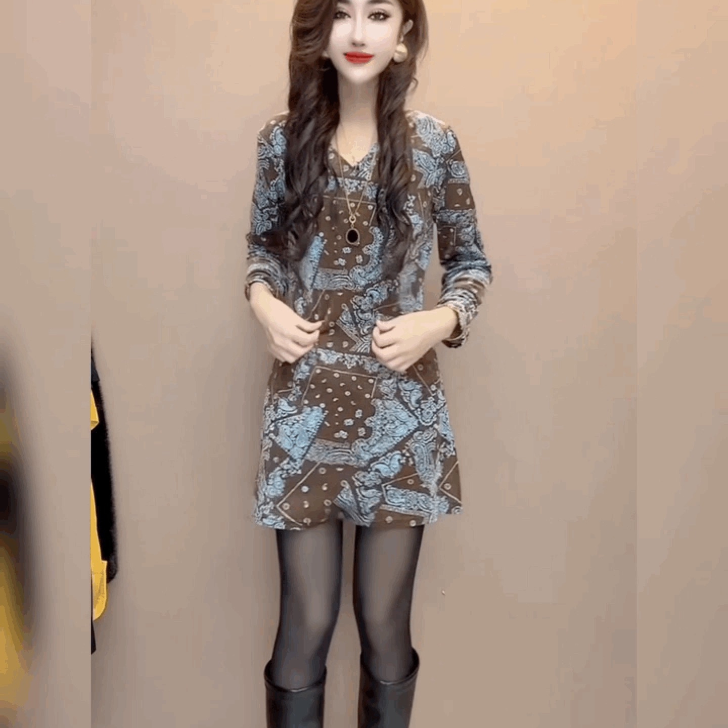 显瘦T恤打底衫赫本复古打底短裙