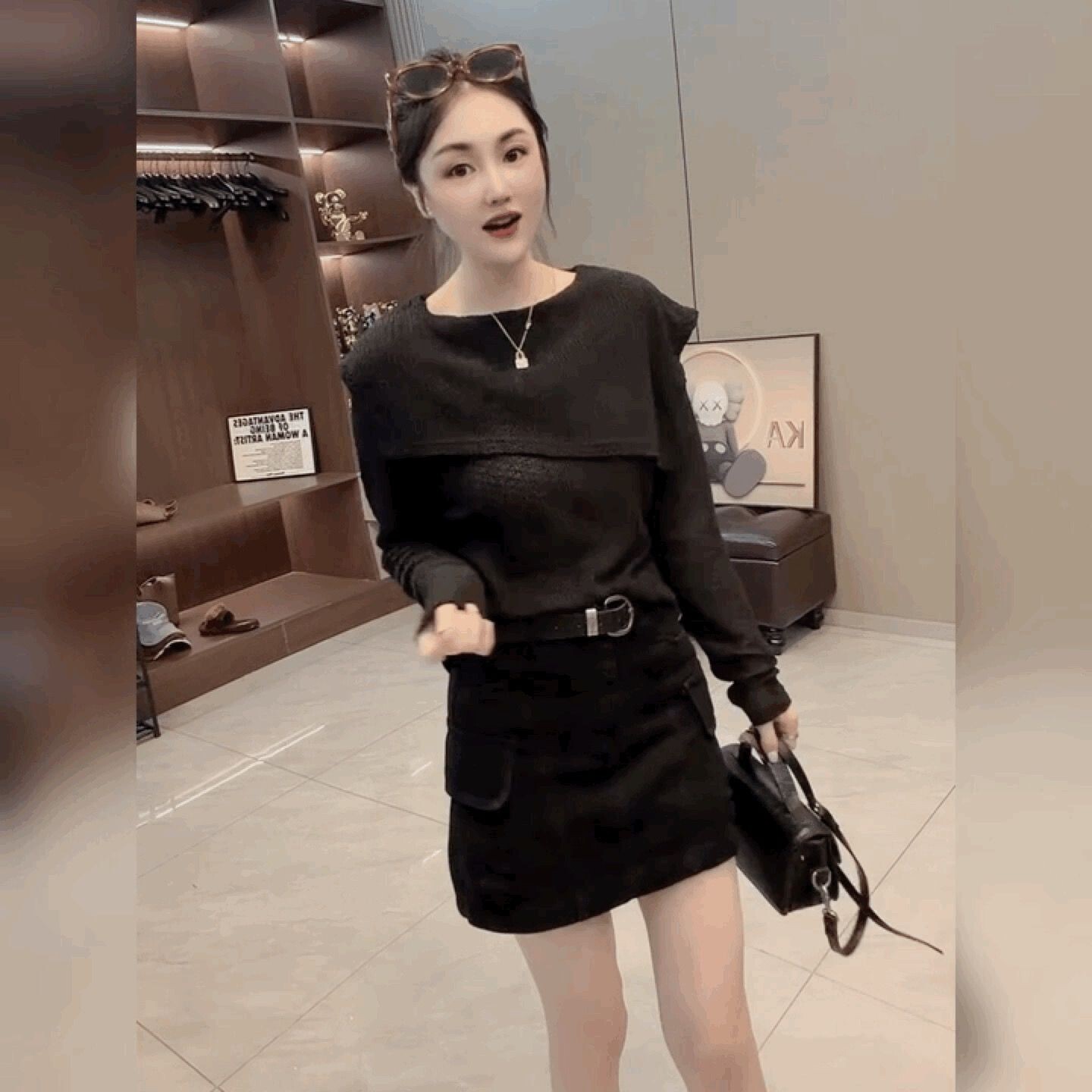 斗篷肩长袖蕾丝T恤小衫女设计感洋气小众打底衫法式圆领黑色上衣