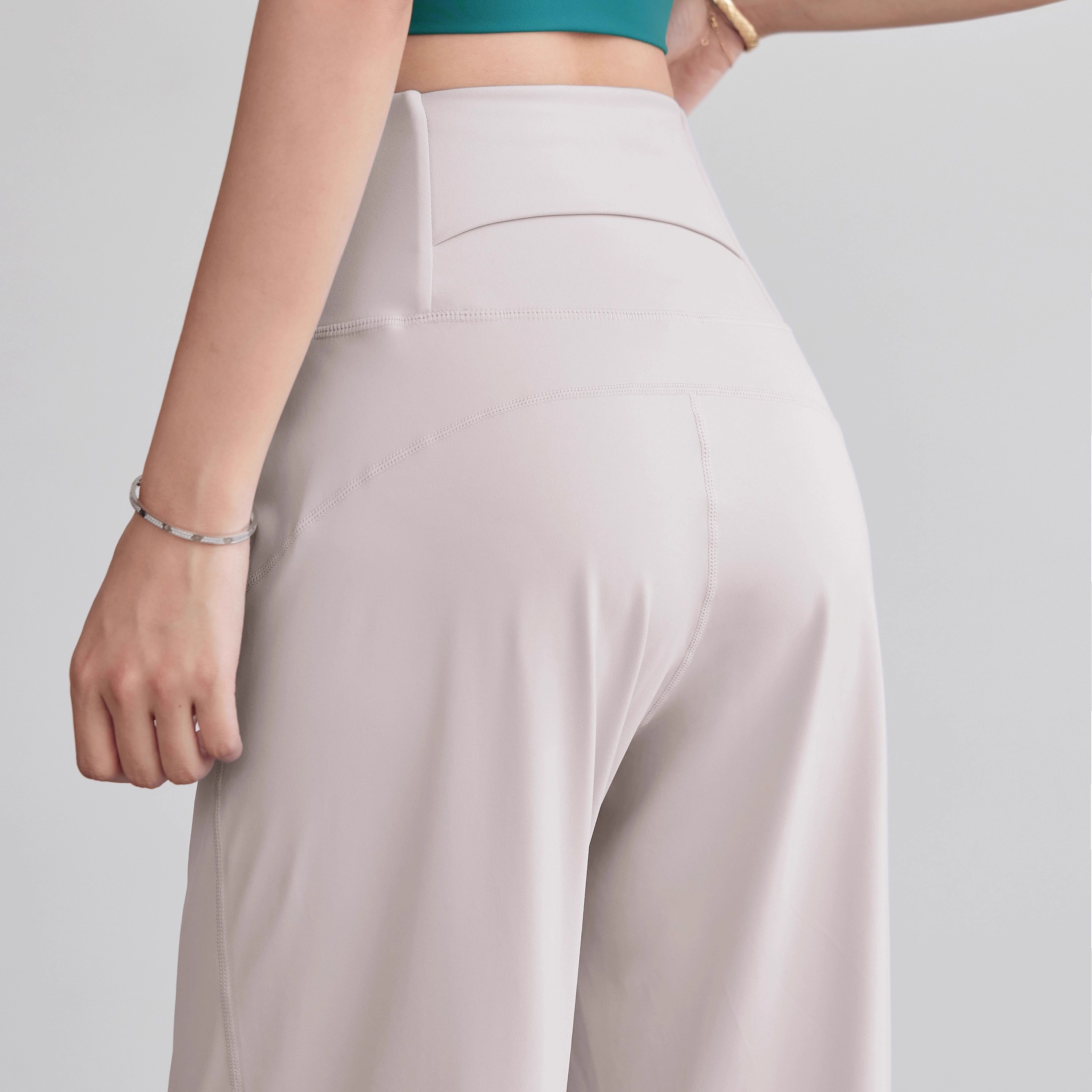 早秋直筒显瘦瑜伽裤女宽松休闲跑步户外运动裤普拉提阔腿健身长裤