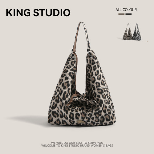 呢子豹纹包包女休闲百搭腋下包