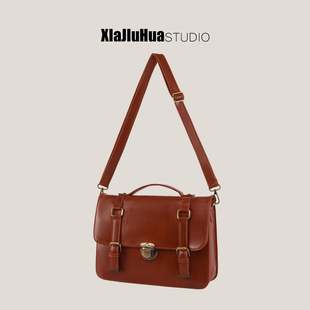 下酒话DrinKing2025新款大容量公文包复古学院风邮差包百搭斜挎包