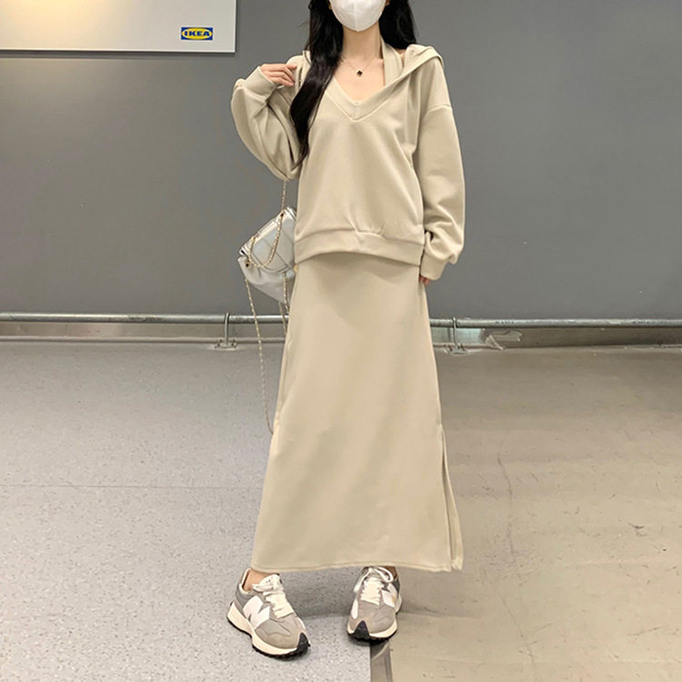 纯欲风叠穿宽松连帽长袖卫衣挂脖吊带连衣裙女早秋新款时尚两件套