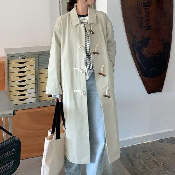 纯色学院风长袖牛角扣日系百搭工装休闲外套春秋新款中长款风衣女