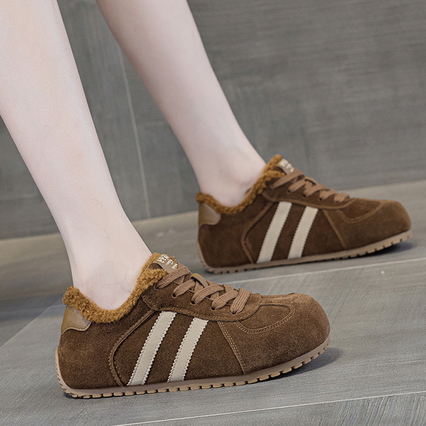 轻便软底德训鞋女款百搭加绒棉鞋