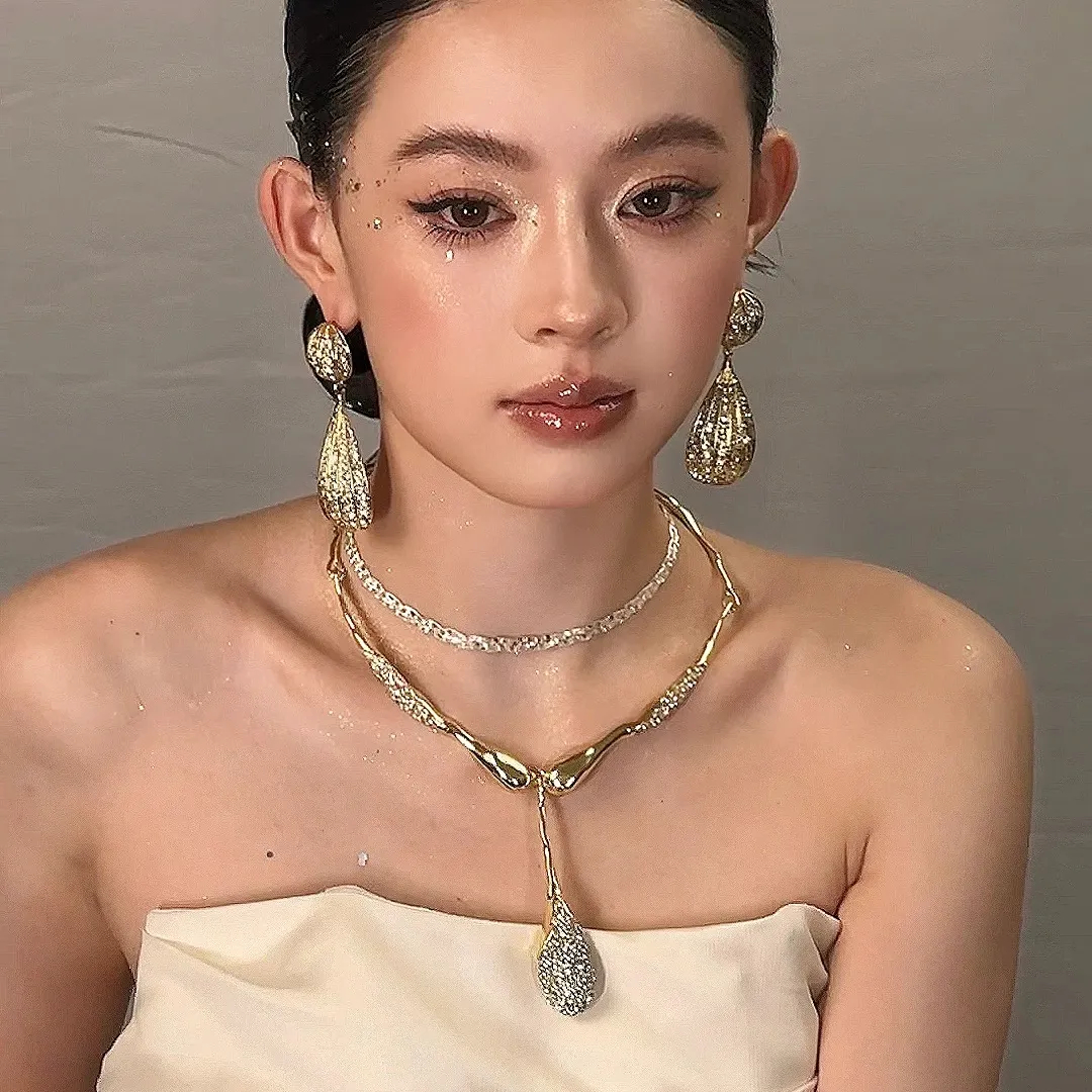 水舞 D1181新娘新款韩式轻奢金色项链闪钻千金风耳环风格妆容饰品