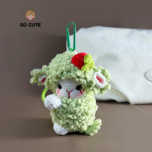 socute 可爱草莓趴趴羊小羊包包挂件挂饰钥匙扣高级感轻奢礼物