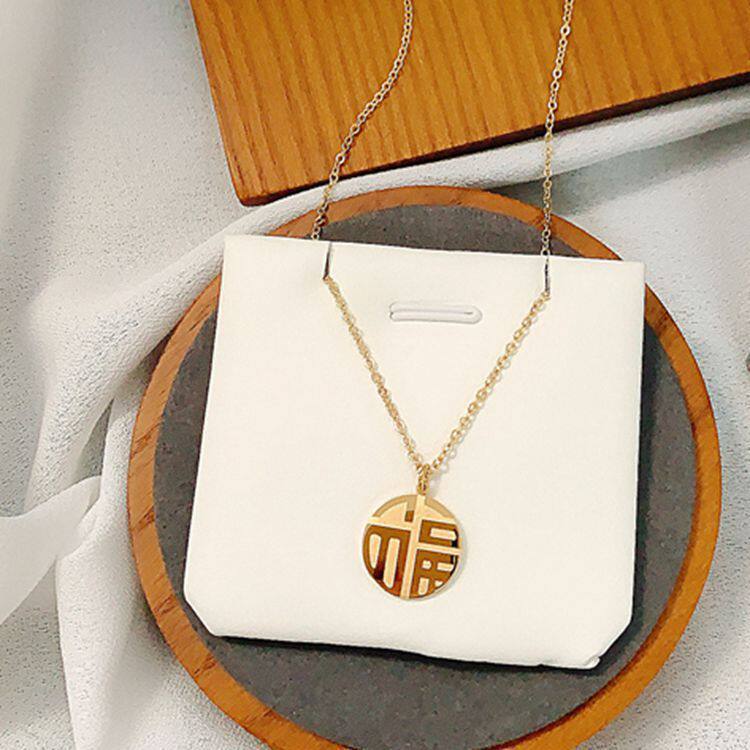 新款钛钢黄金色幸运福牌福字圆形吊坠锁骨项链 网红热卖饰品