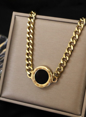 黑色圆牌粗链条钛钢项链女气质锁骨链时尚欧美夸张颈链百搭项圈潮
