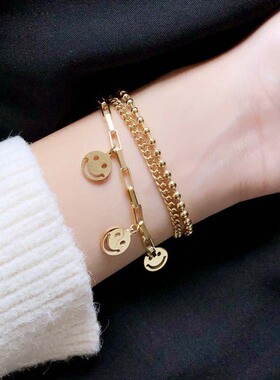 蹦迪手链ins小众设计闺蜜笑脸手饰品女个性气质网红嘻哈钛钢手镯