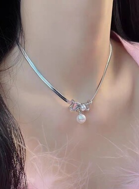 轻奢高级感蝴蝶结珍珠项链女小众设计时尚百搭锁骨链个性颈链饰品