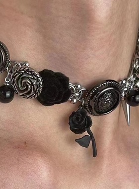 原创荆棘玫瑰中式绒花钛钢项链朋克高级感重工小众纽扣颈链锁骨链