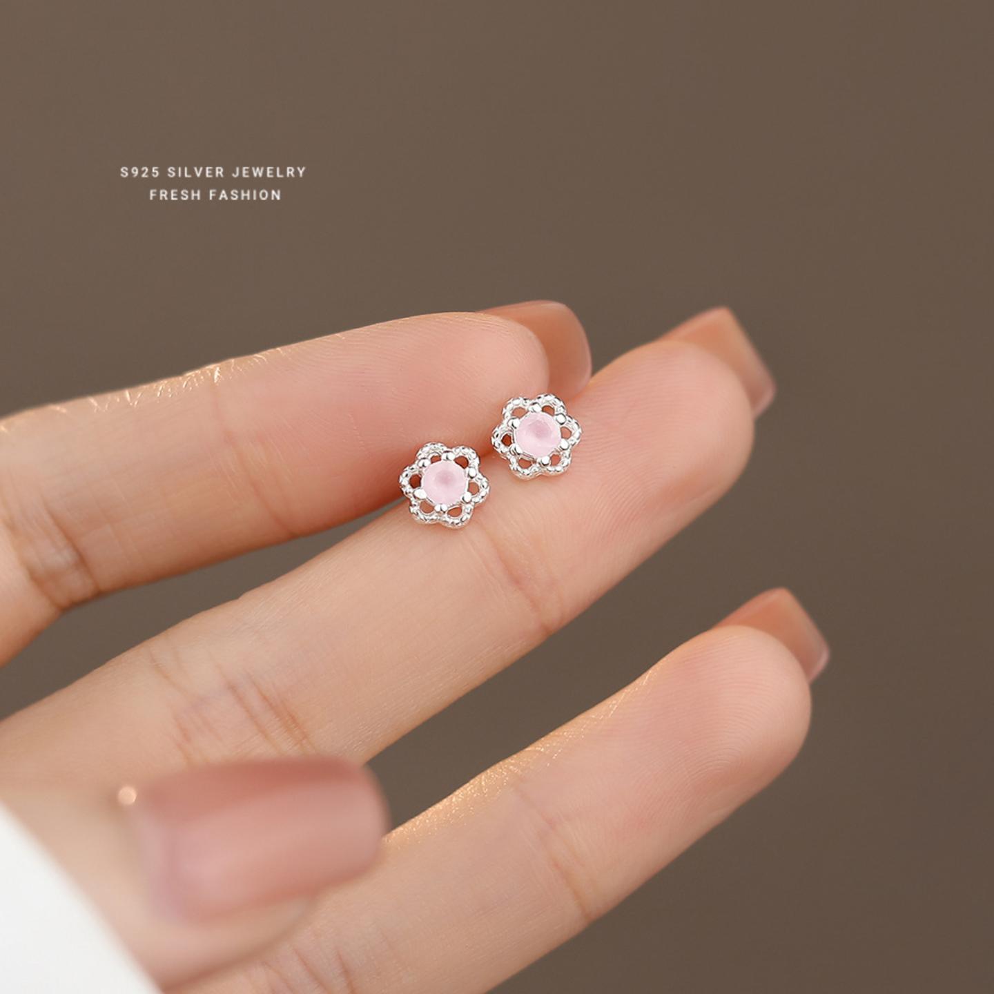 s925纯银粉玉花朵镂空耳钉女甜美
