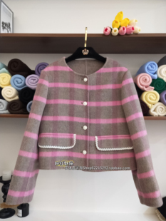 欧洲站9月24日实体店㊣2025冬圆领蚕丝绵羊毛双面羊绒格子外套