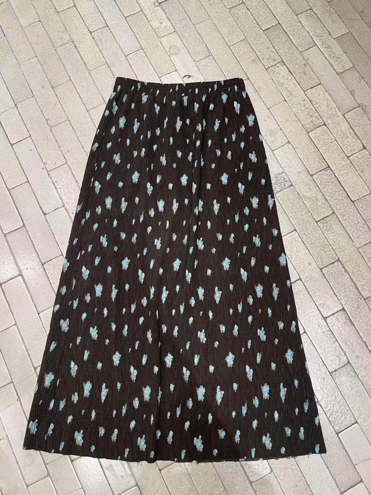 KH正品实体同款设计感褶皱印花半身裙女百搭洋气减龄时尚开叉长裙