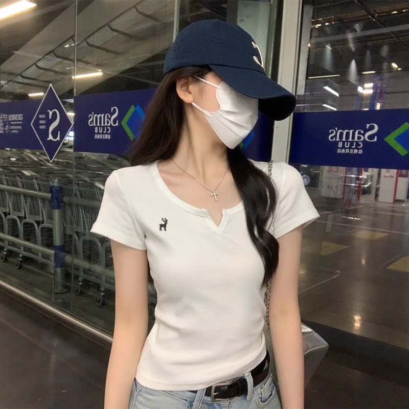 半开领百搭刺绣设计感短袖T恤女夏季2025新款休闲显瘦套头上衣ins