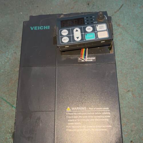 议价AC3R7G/5R5P 伟创变频器 重载3.7kw轻载5.5kw三相调速维修