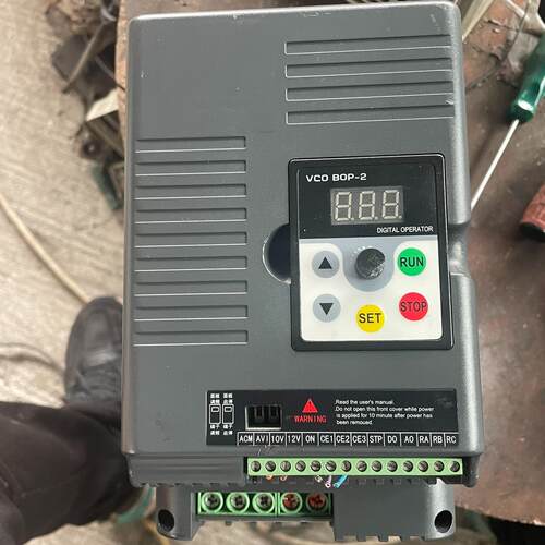 议价VCO BOP-2 变频器 380v 4kw 鑫盛达调速控制器维修