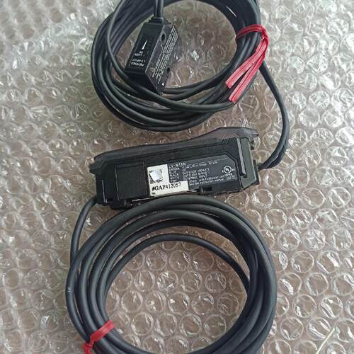 议价LV-NH37 LV-N11N 激光传感器 工控自动化感应元件维修