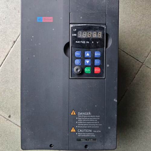议价HC207D5B48AV 泓筌变频器 7.5KW 400V 工业调速设备维修