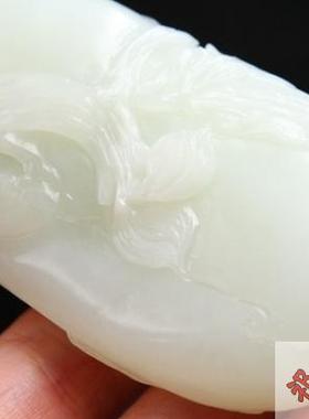 把件生肖鸡和田玉山料