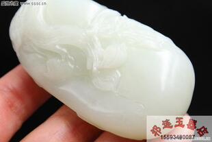 正品和田玉山料把件 加官进爵 青花料把件 生肖鸡把件 一级白