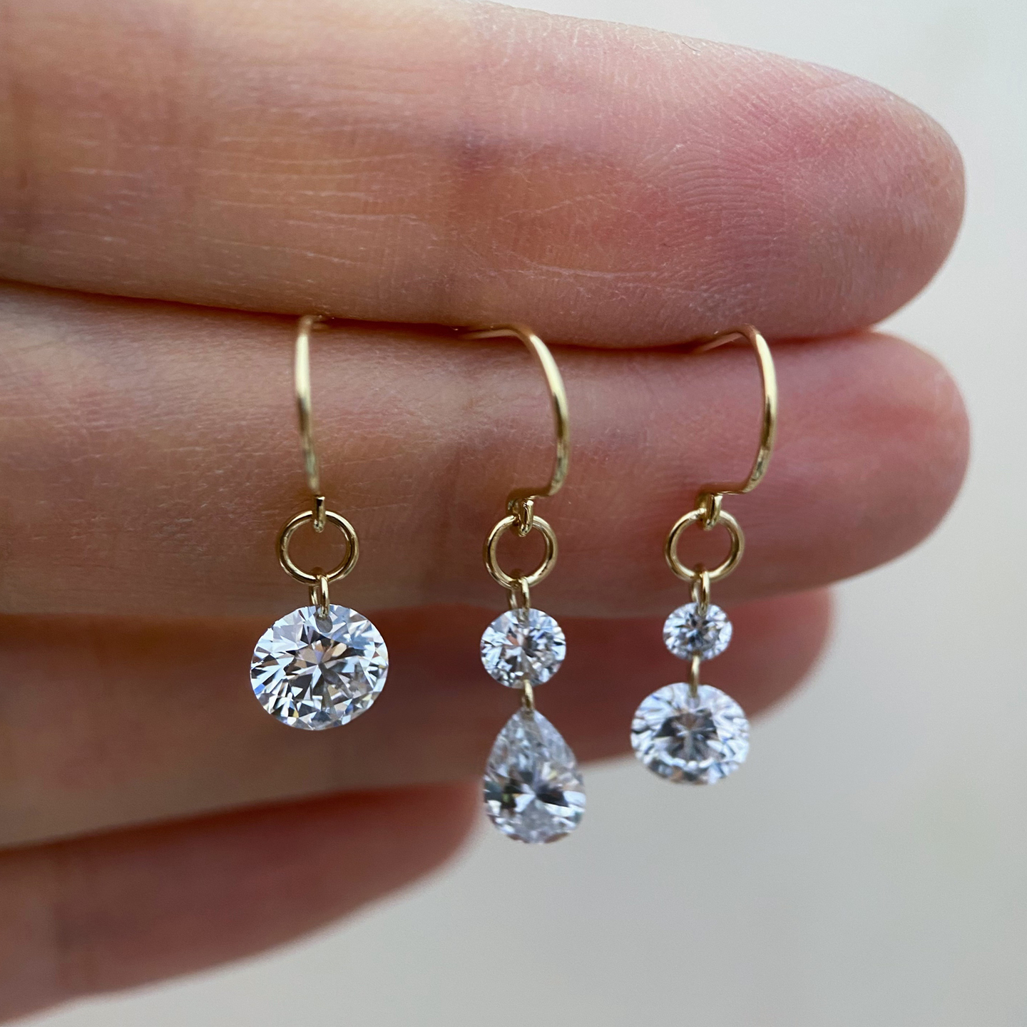 HETAO荷桃激光打孔水滴圆钻培育钻石18k金彩金耳钉耳吊耳钩