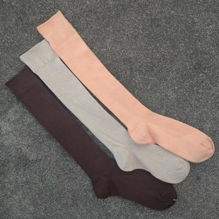 销售女35 棉质直条纹无骨缝及膝长筒袜子 38码