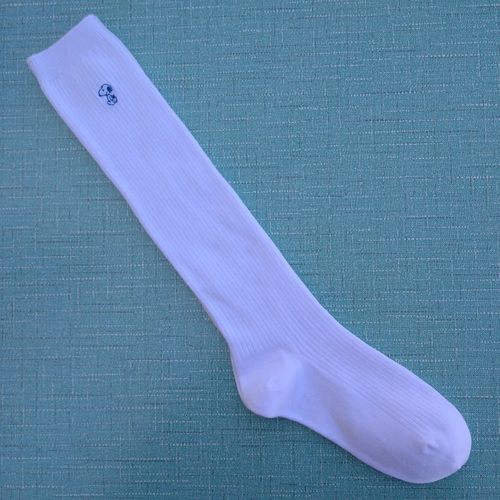 销售女35-38码白色棉质刺绣无骨缝及膝长筒袜制服袜子