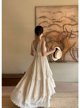 网红爆款夏法式蛋糕裙子女气质无袖v领连衣裙